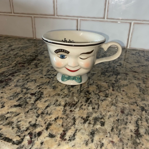 Vintage 1996 Mr & Mrs Winking Face Baileys Mugs - - Picture 5 of 6